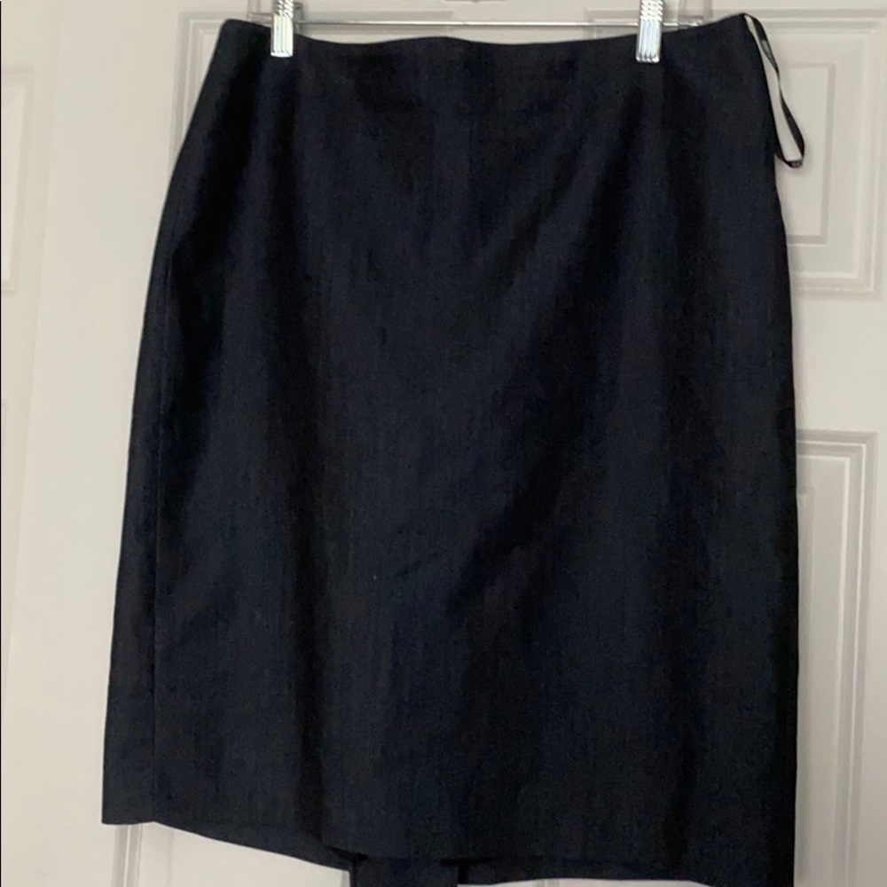 Anne Klein navy skirt